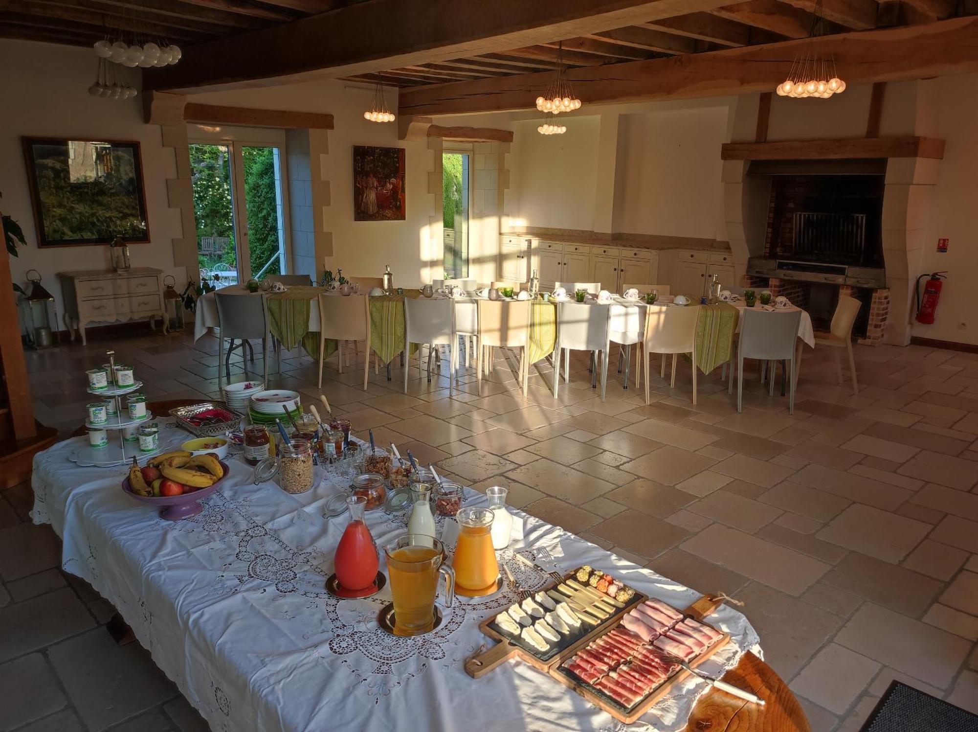 La Poignardière Châtillon-sur-Indre Esterno foto